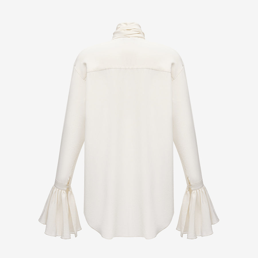 PLEATED SILK BLOUSE IN CRÈME