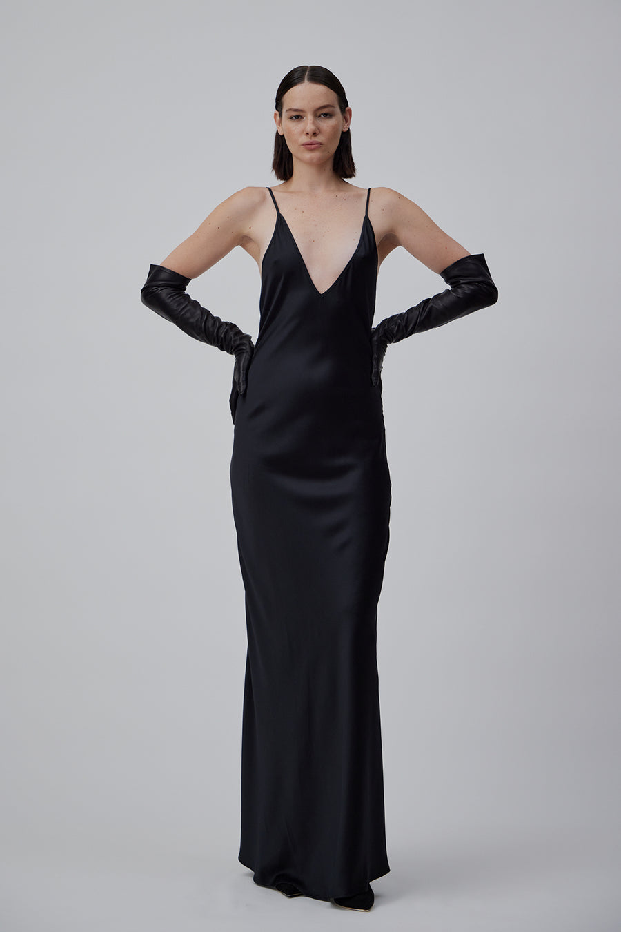 SILK EVENING DRESS IN BLACK