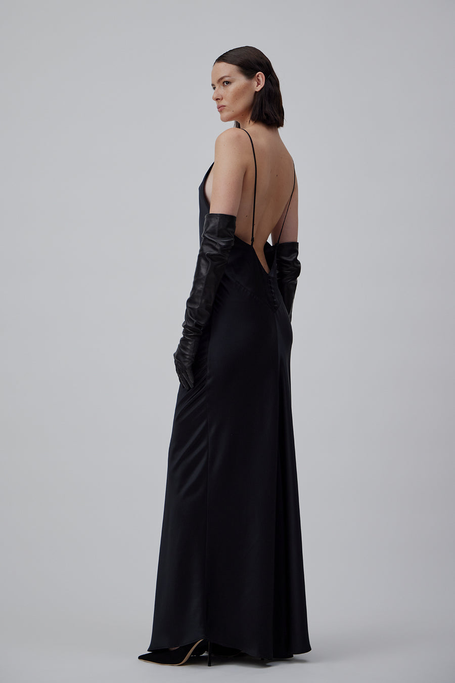 SILK EVENING DRESS IN BLACK