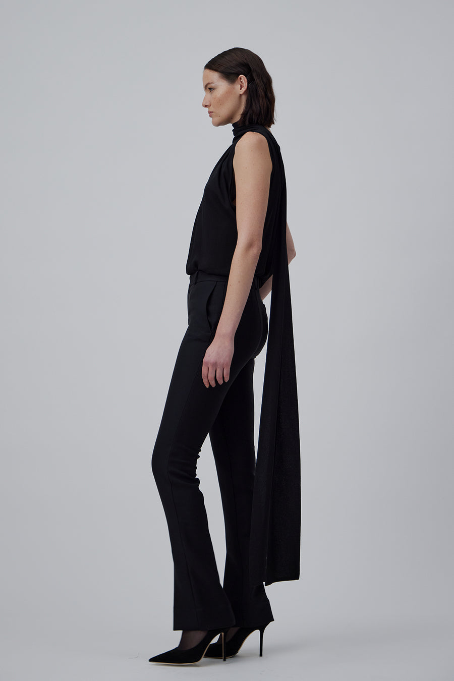 STRAIGHT HEIGHT WAISTED PANTS IN GLOSSY BLACK