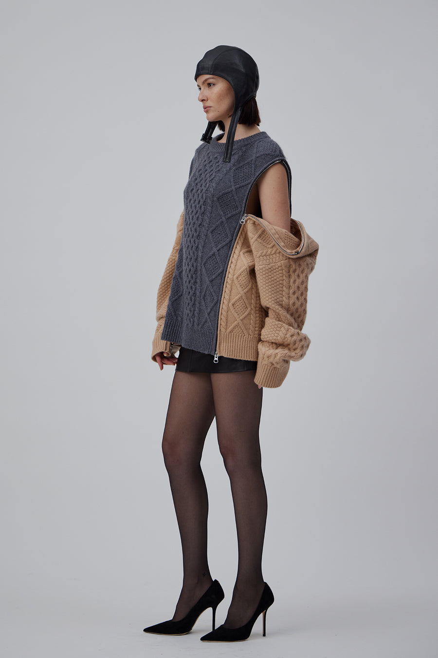 CASHMERE OVERSIZE KNOTTED SWEATER IN SPACE GREY-MACCHIATO