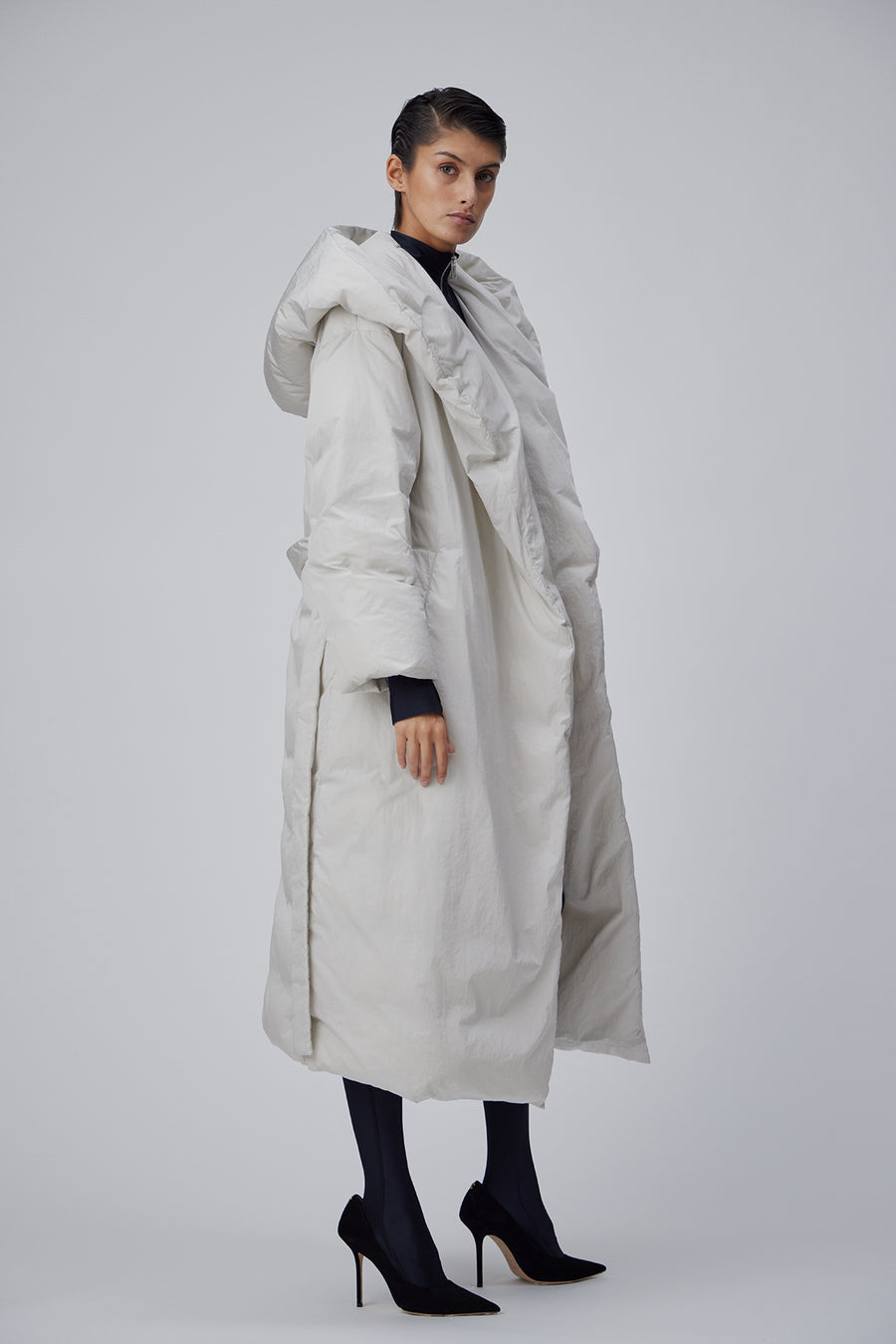 TRAVEL COAT WITH HOOD IN ECRU