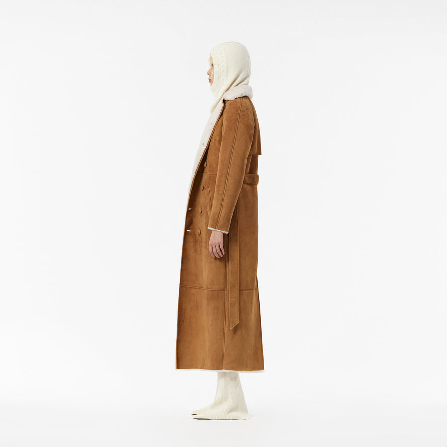 DOUBLE BREASTED TRENCH  COAT IN HONYE WHITE SHEARLING
