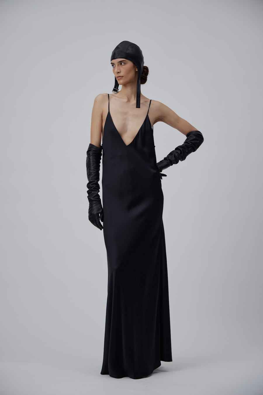 SLIP SILK DRESS IN GLOSSY BLACK