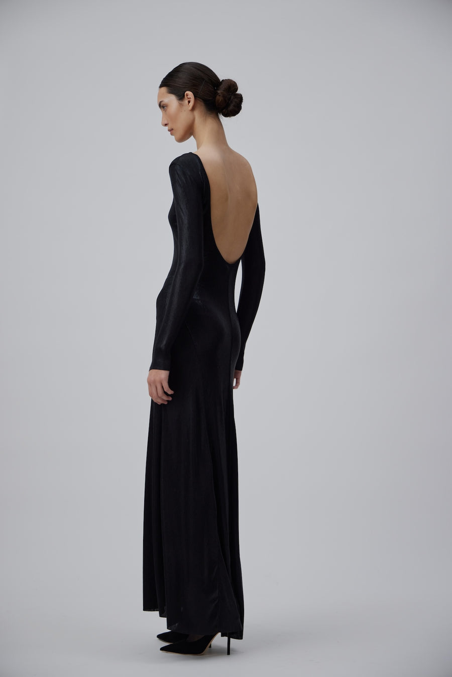 EVENING JERESEY DRESS WITH OPEN BACK IN SHINY BLACK