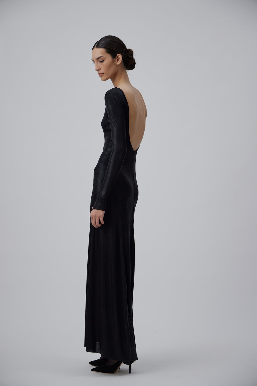 EVENING JERESEY DRESS WITH OPEN BACK IN SHINY BLACK