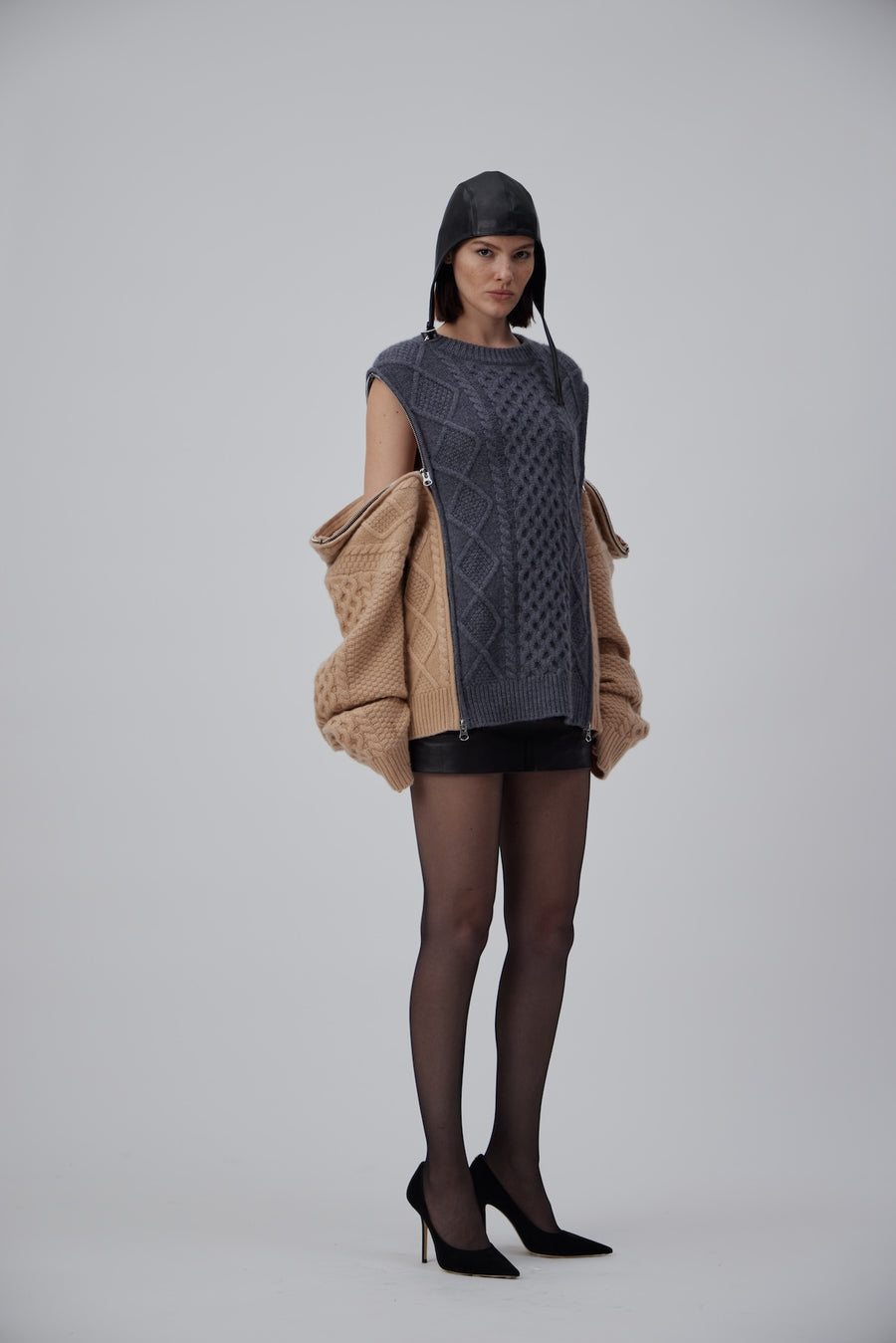 CASHMERE OVERSIZE KNOTTED SWEATER IN SPACE GREY-MACCHIATO