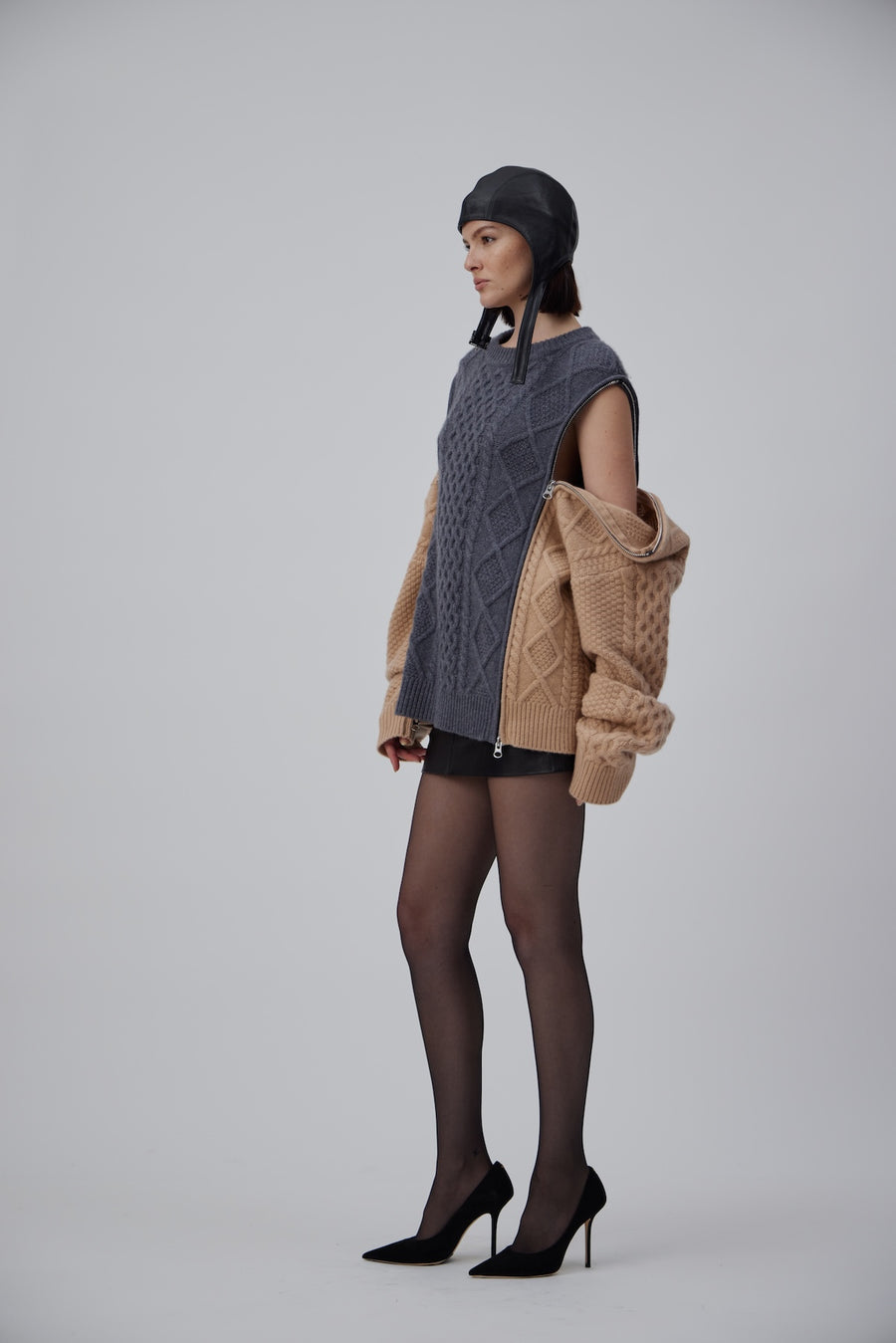 CASHMERE OVERSIZE KNOTTED SWEATER IN SPACE GREY-MACCHIATO