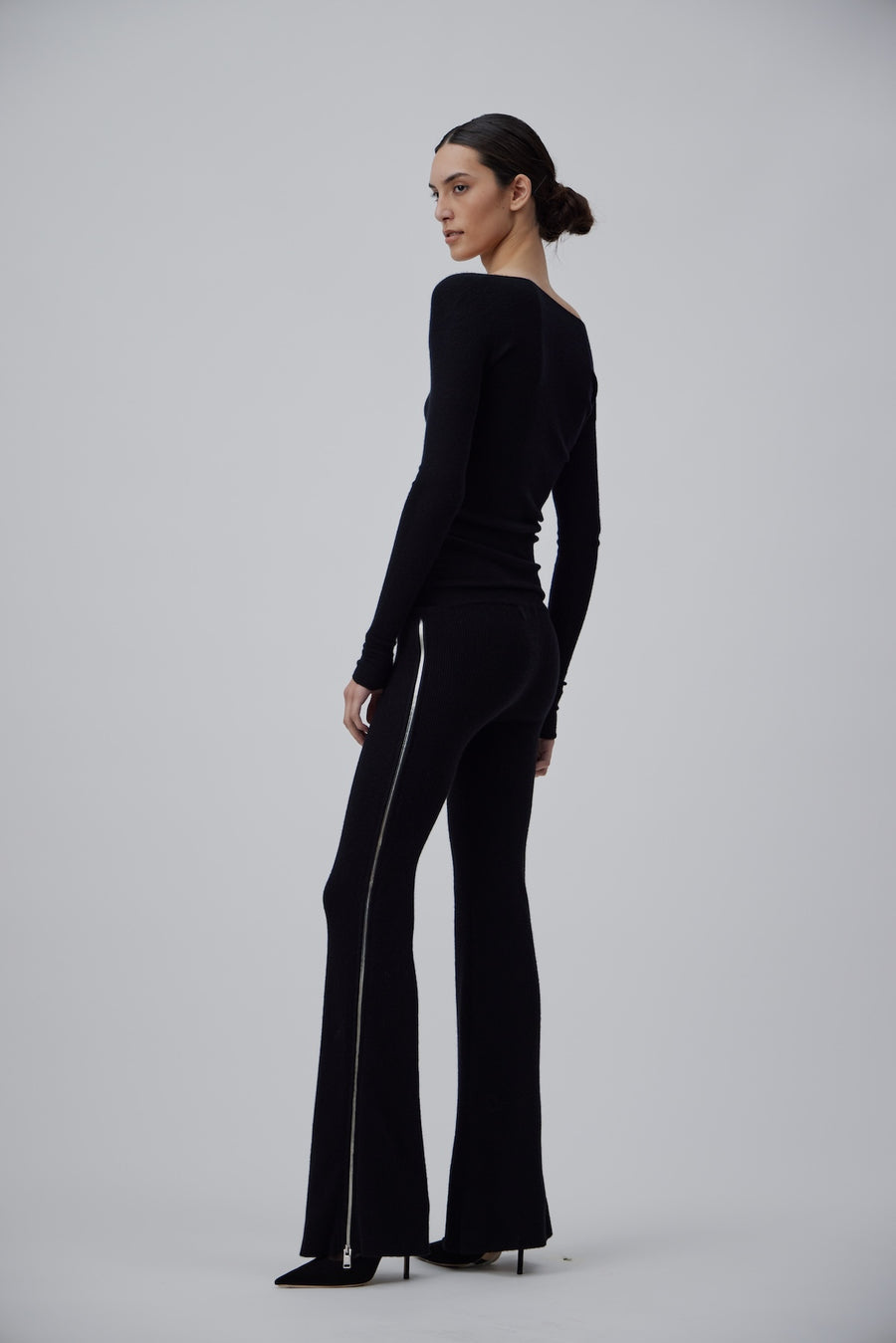 CASHMERE RIB WIDTH PANTS IN GLOSSY BLACK