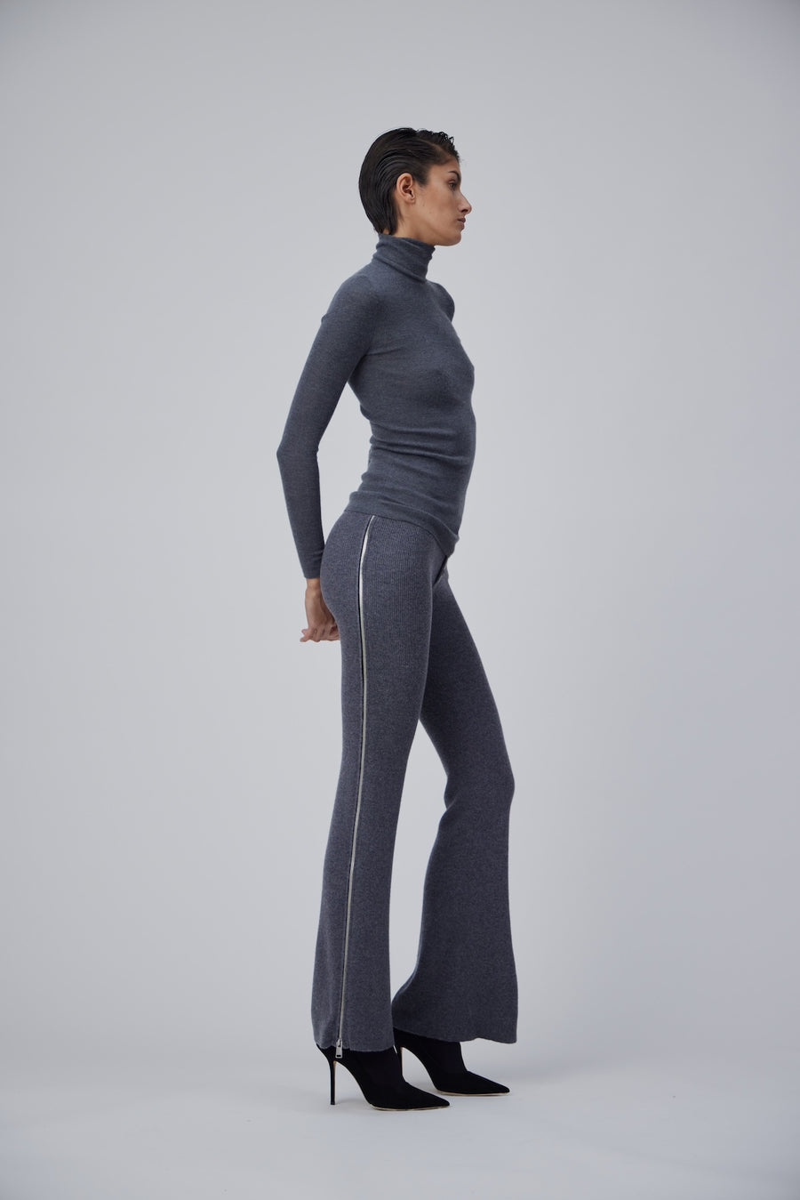 CASHMERE RIB WIDTH PANTS IN SPACE GREY