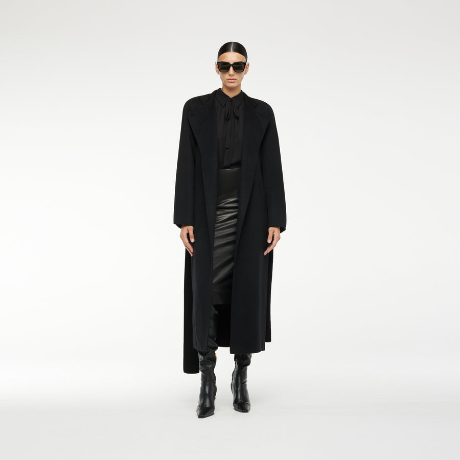 OVERSIZED WRAP COAT IN BLACK