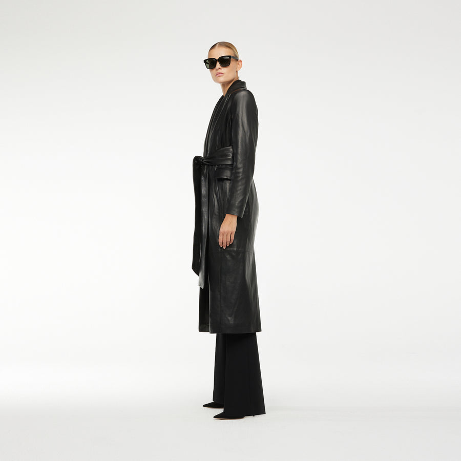 WRAP COAT IN BLACK LEATHER