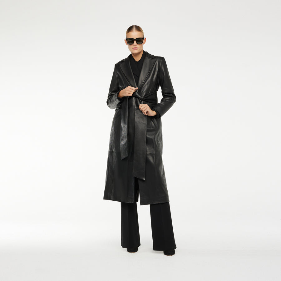 WRAP COAT IN BLACK LEATHER