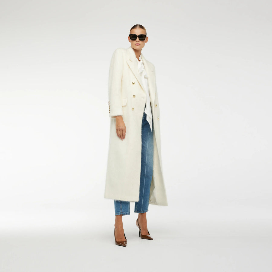 CASHMERE COAT IN WHITE