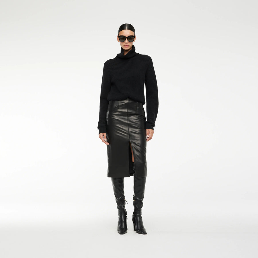 CASHMERE SWEATER IN BLACK