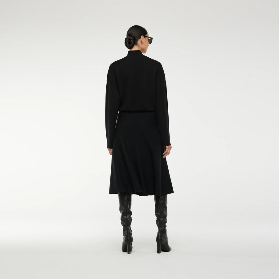 BOXY JACQUARD KNIT SWEATER IN BLACK