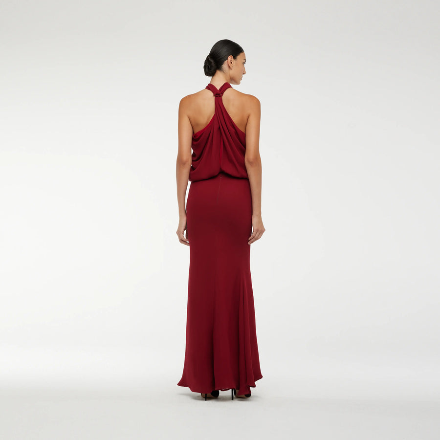 SLEEVELESS EVENING DRESS IN NEW RED CREPE SILK