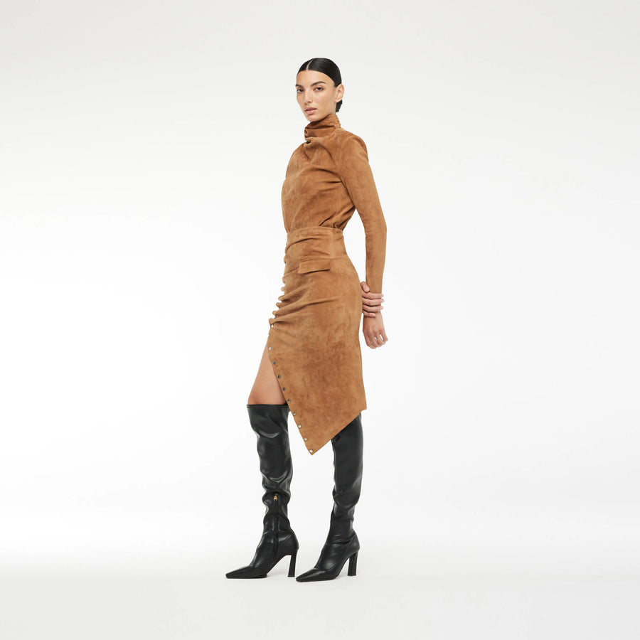 DRAPE LEATEHR SKIRT IN GOLD