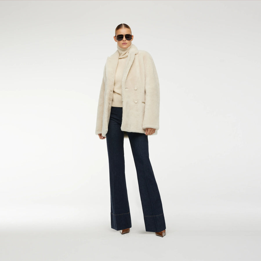 OVERSIZED SHEARLING BLAZER IN WHITE