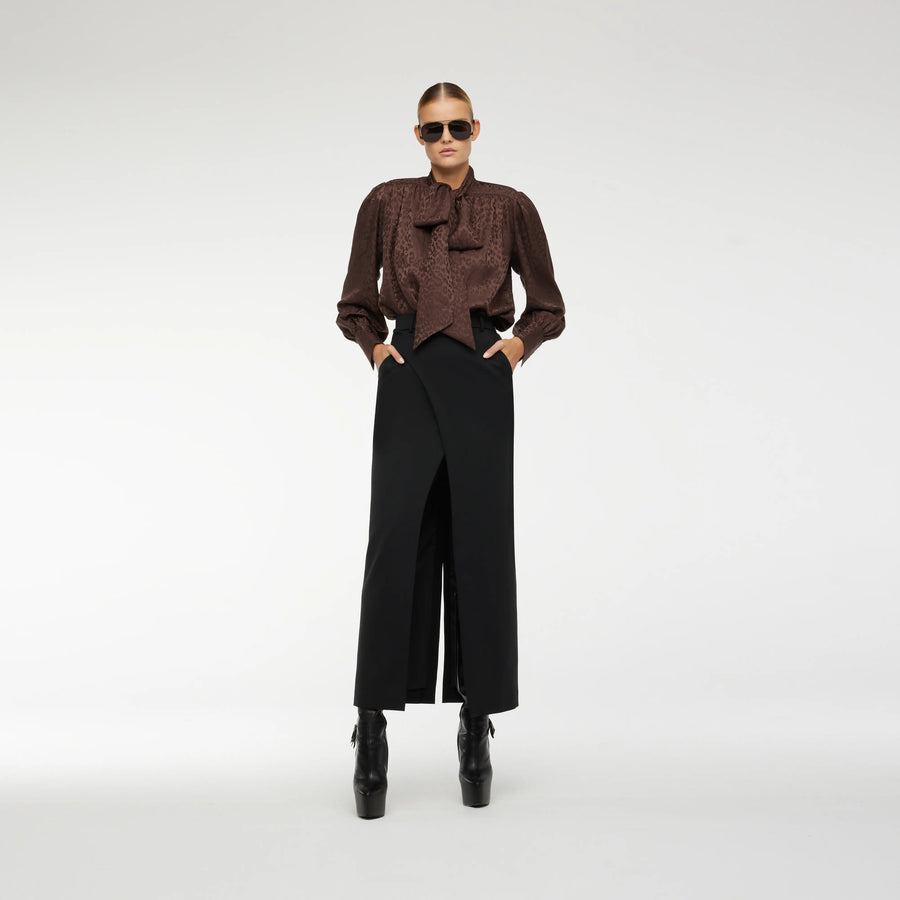BLOUSE MADE WITH JACQUARD SILK IN BROWN